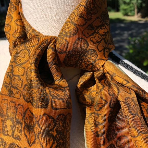 SOLD- Vera Neumann | 60s Autumn Leaves Silk Scarf - Picture 7 of 11
